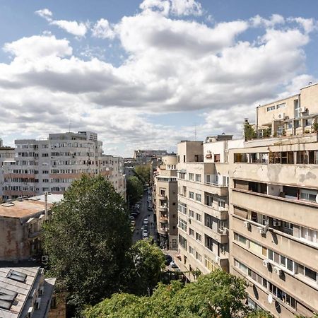 Spacious And Cozy Apartment In Central Bukarest Exteriör bild