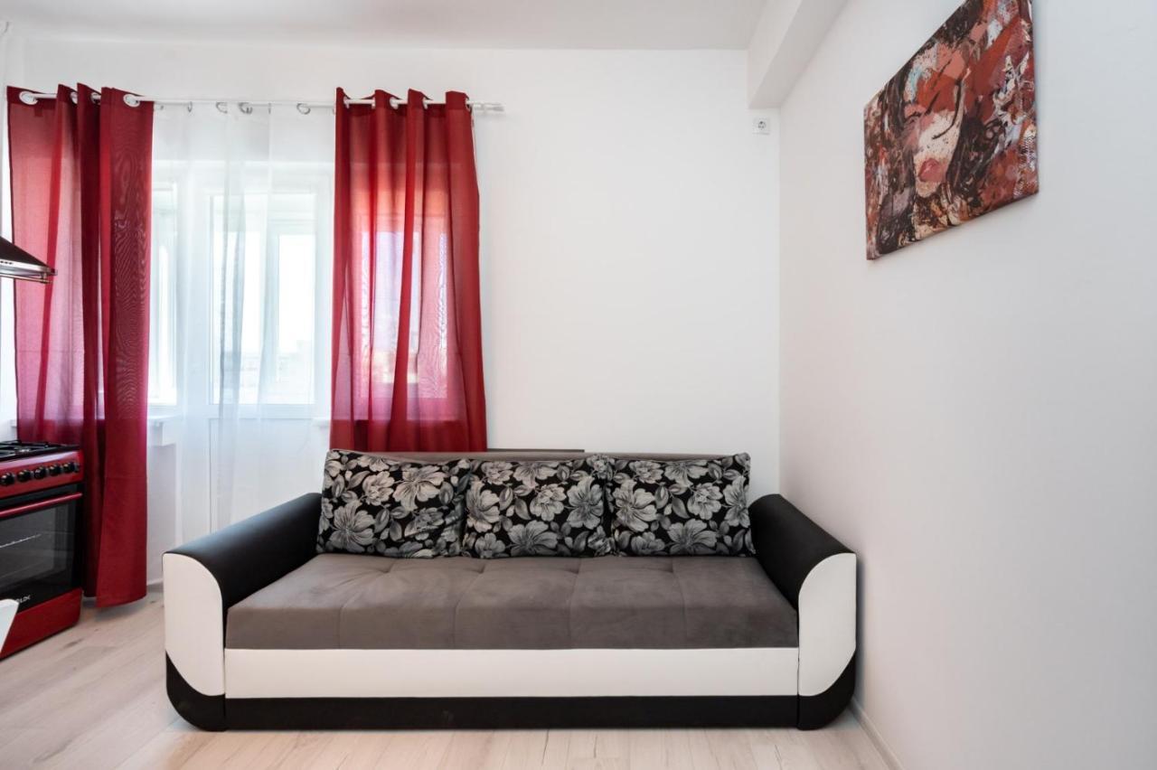 Spacious And Cozy Apartment In Central Bukarest Exteriör bild