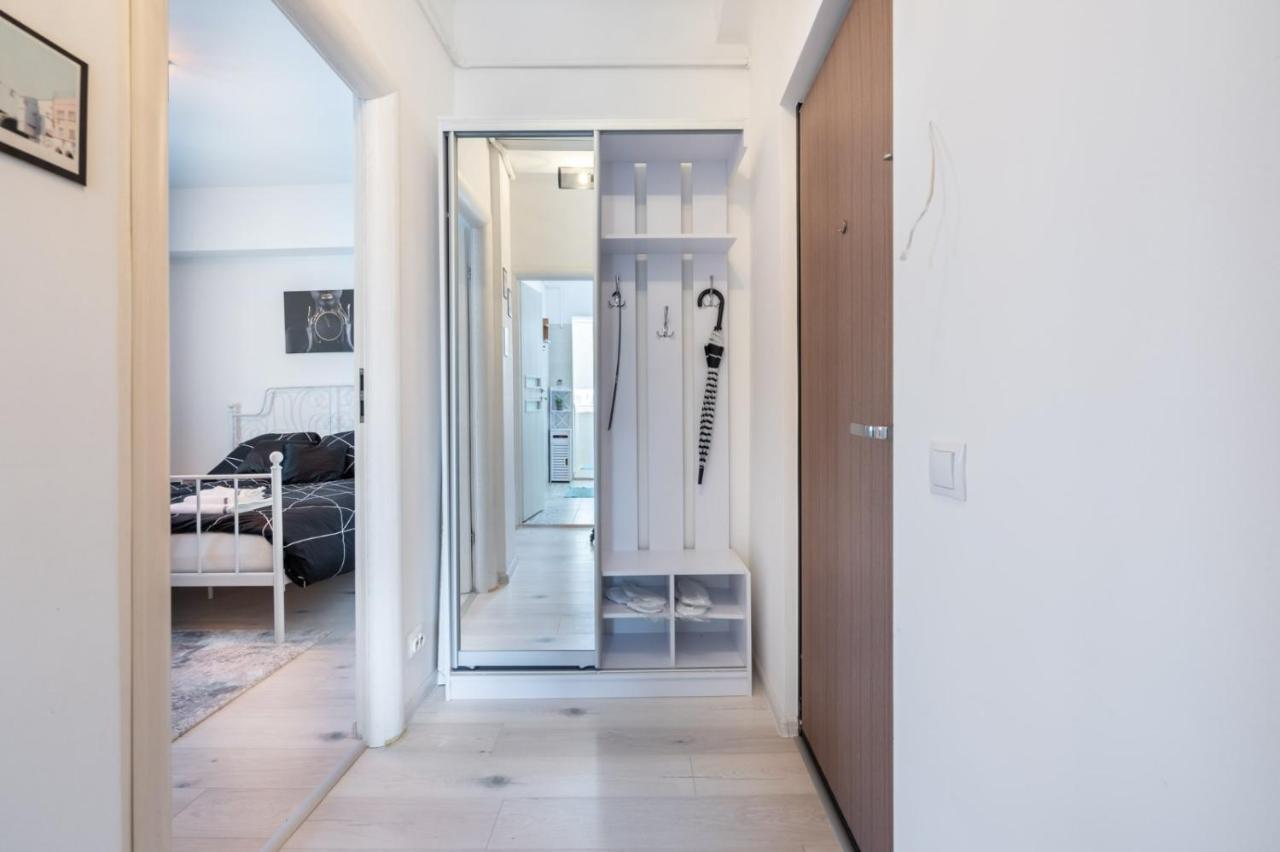 Spacious And Cozy Apartment In Central Bukarest Exteriör bild